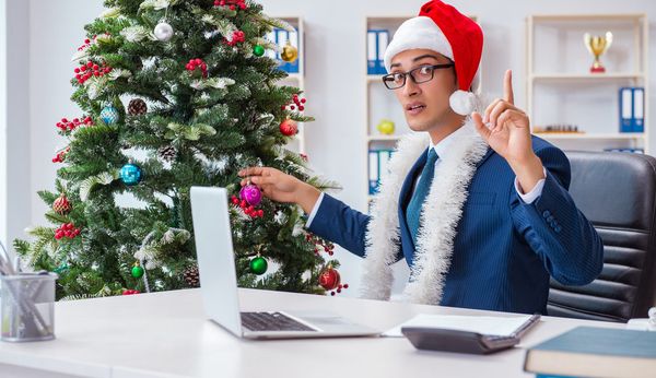 7 Christmas Virtual Office Party Ideas (For Remote Work)